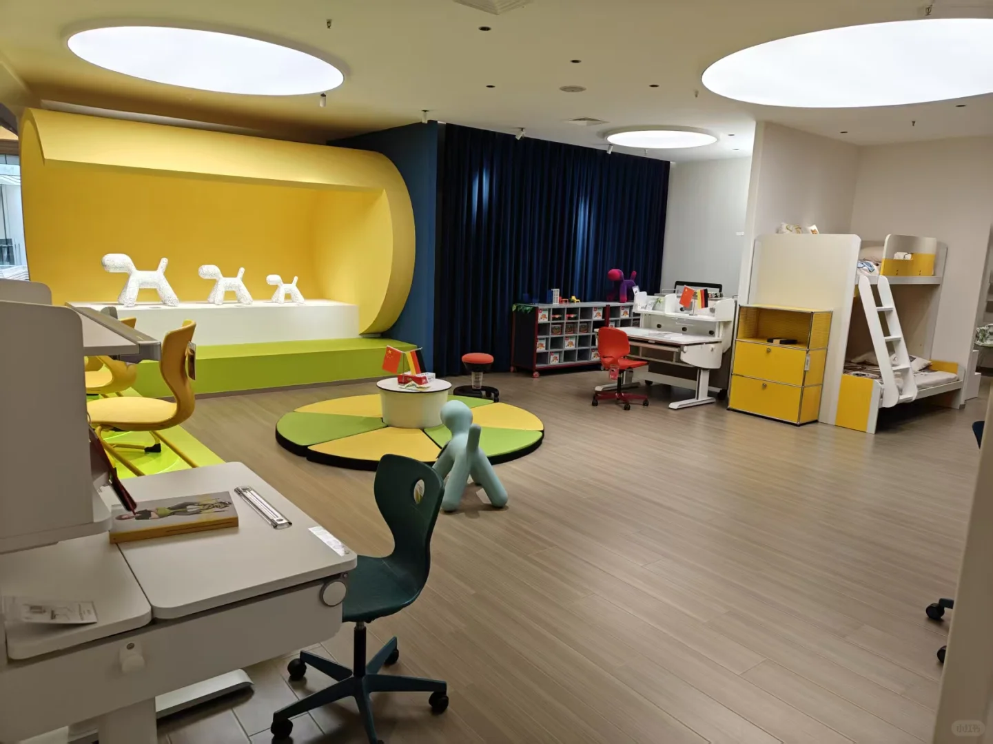 德国VS学生家具上海旗舰店