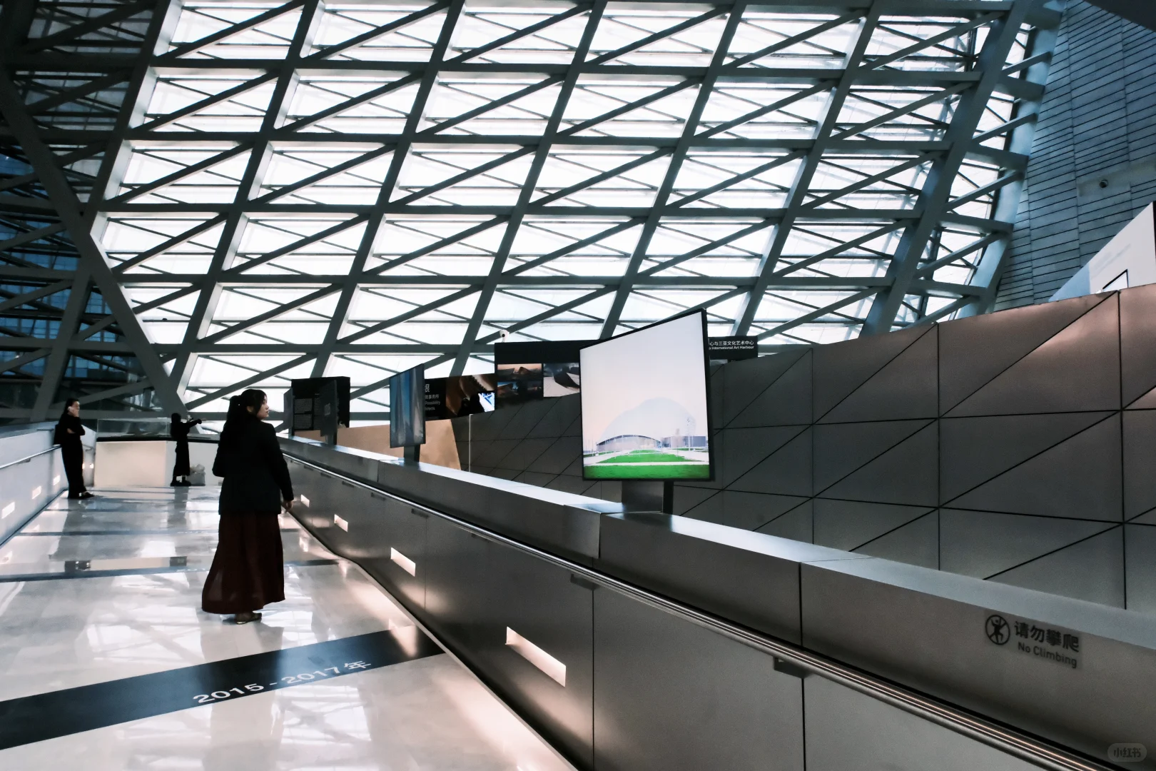 深圳新展?用未来感重新定义21世纪建筑美