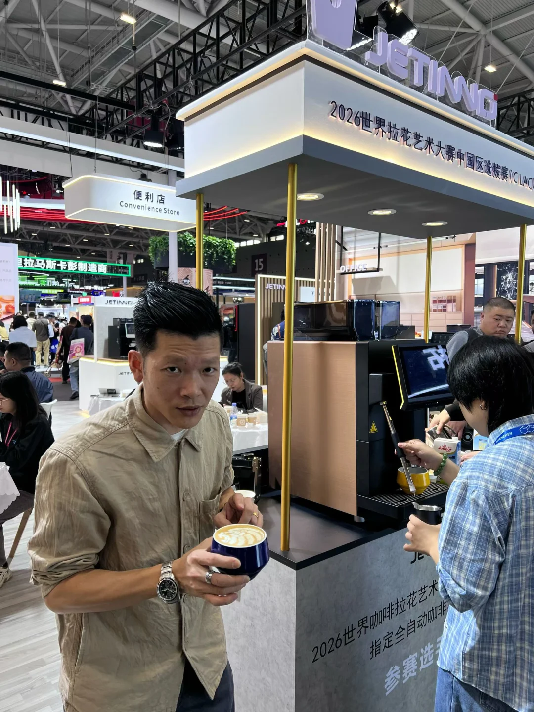 深圳咖啡展，腿已经不是我自己的了