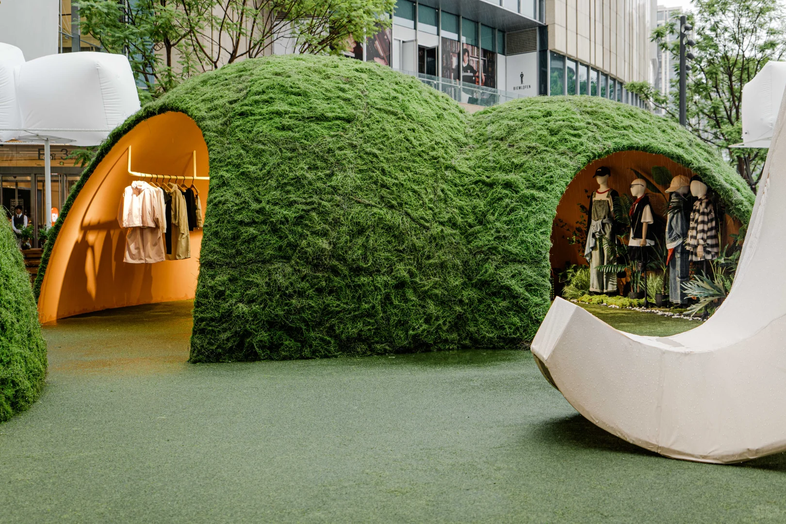 吹泡泡的大象，邀你打卡自然乐园