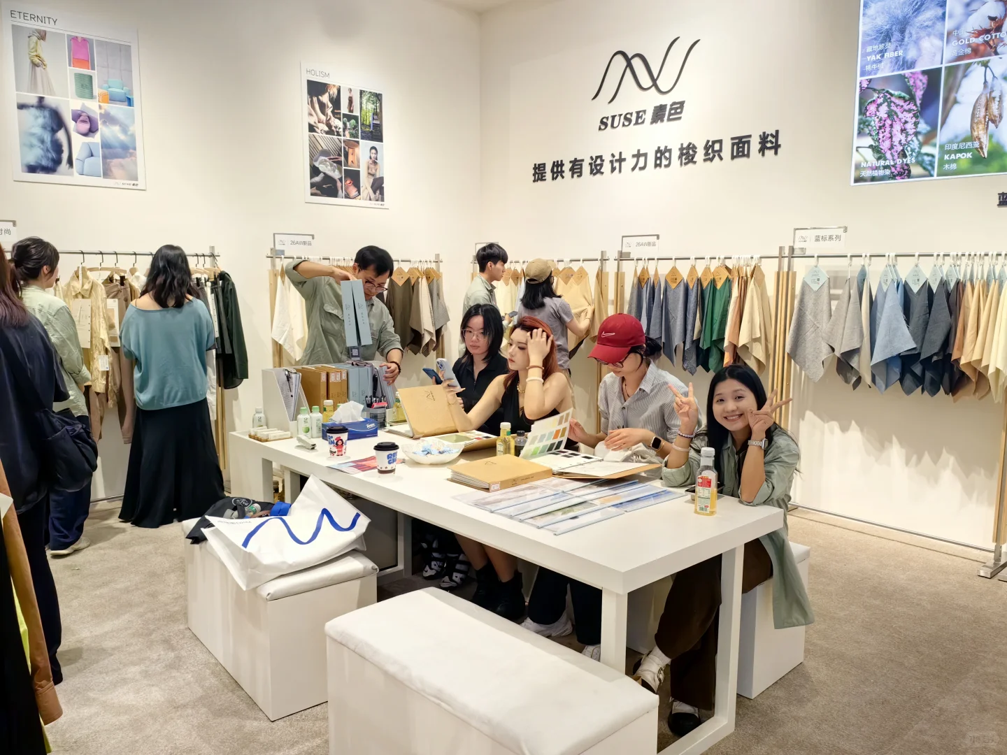 你们的热情，把我们展位都点燃了！?