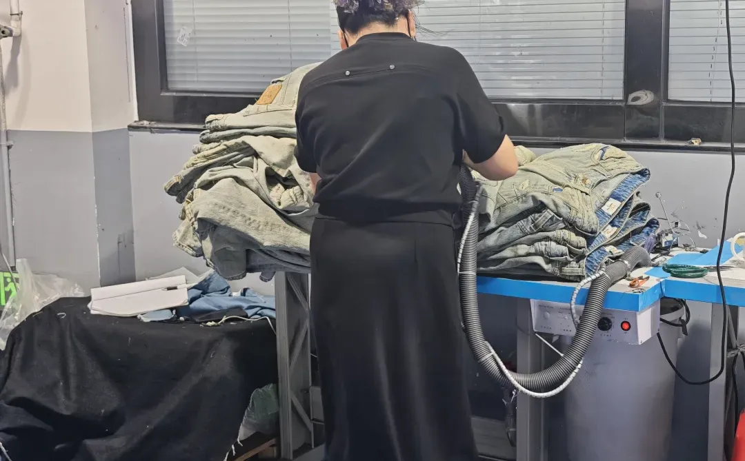 拍的时候比较社恐，真怕有人问我干啥的。