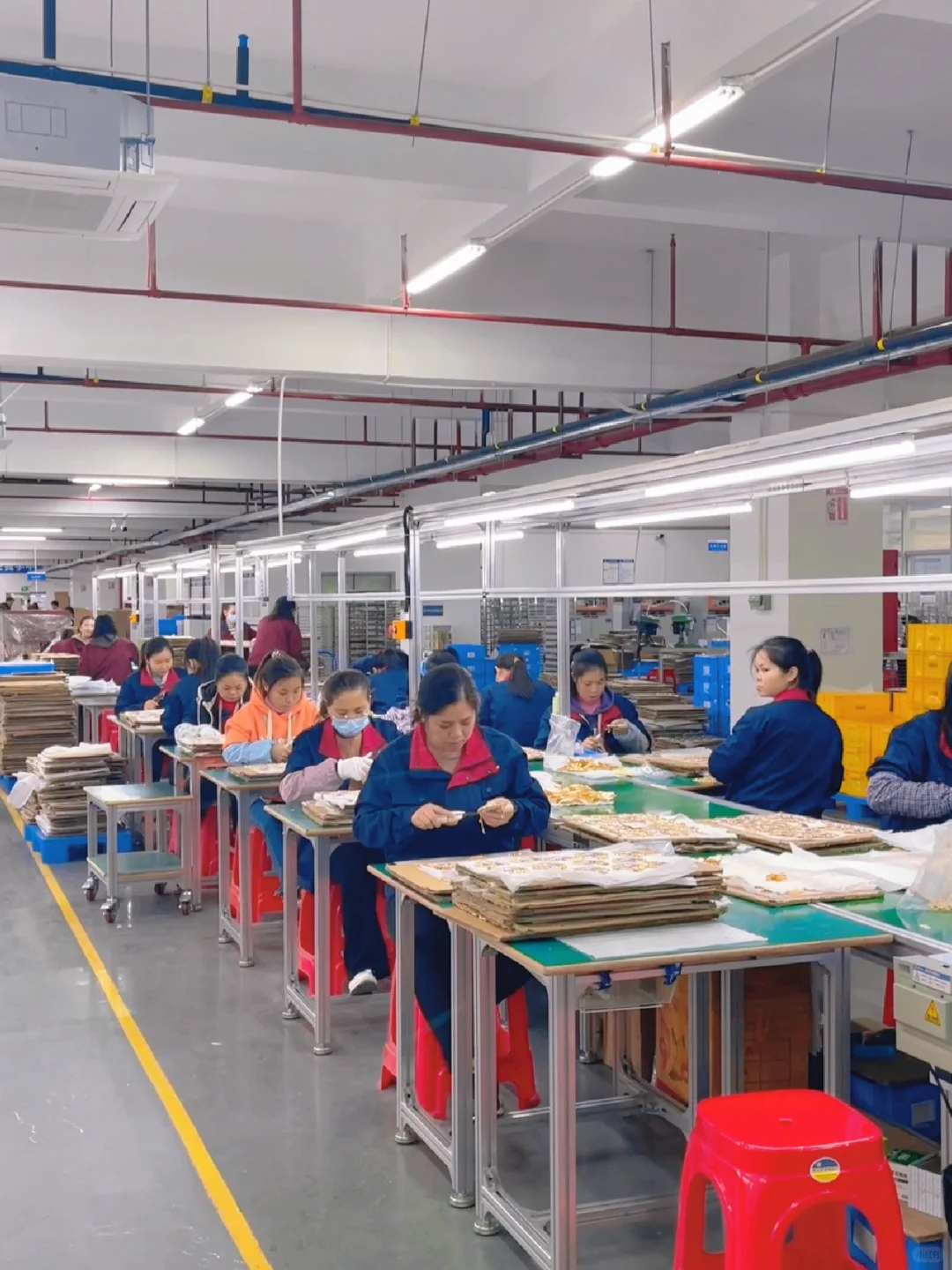 车间记录｜生产一线工人的奋斗日常?