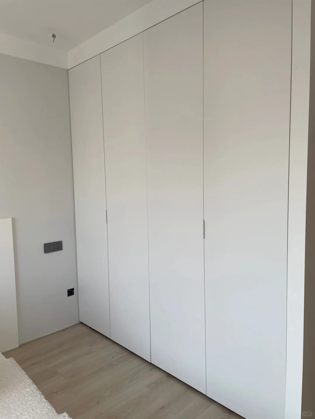 金属极简衣柜|苏州全屋定制工厂