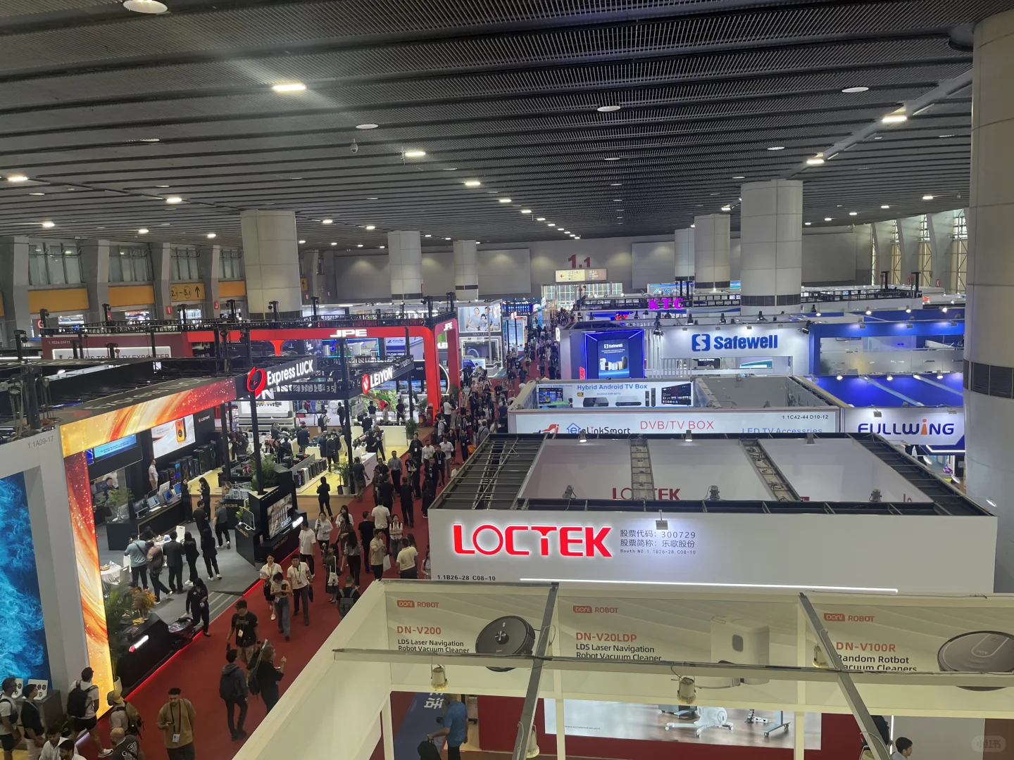 138届广交会第一天，感觉来了一亿人