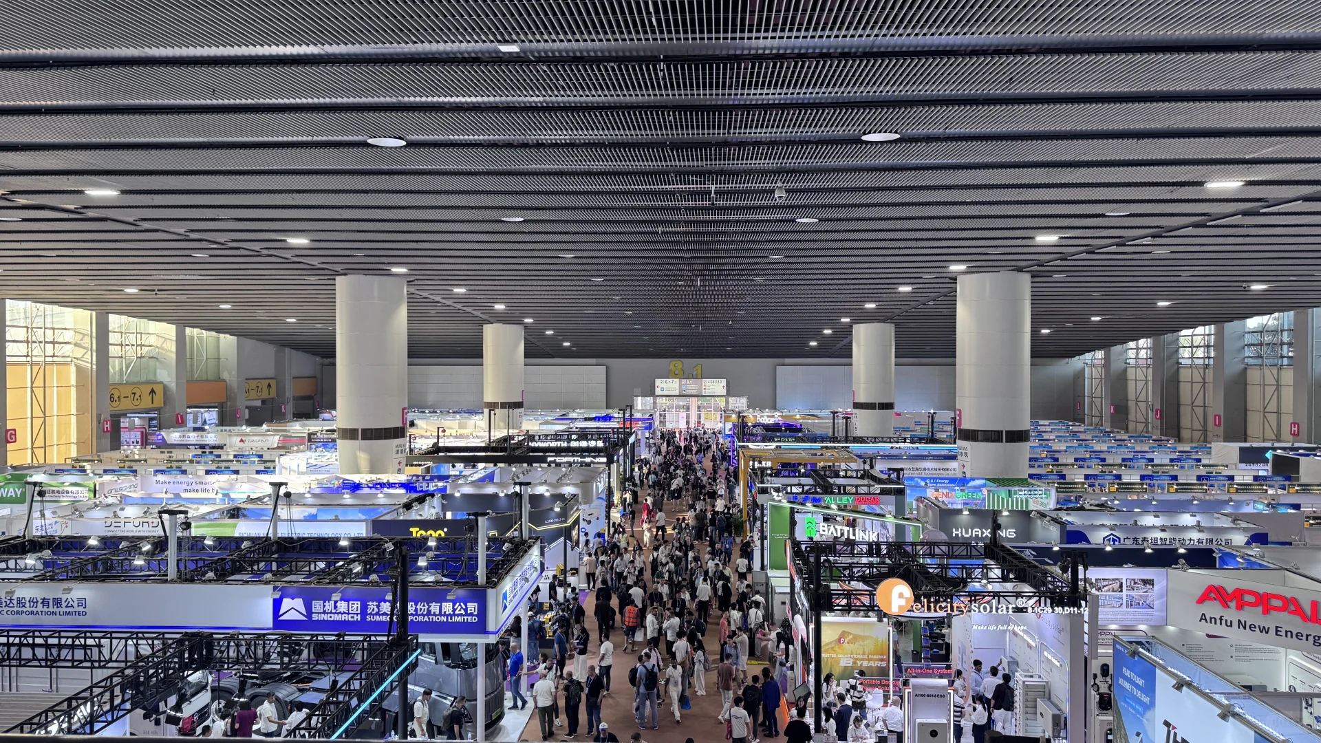 好多人啊！第138届广交会