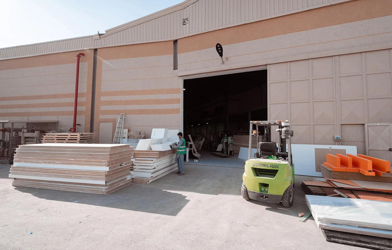 参加2月沙特防务展,现在都算“踩点”!