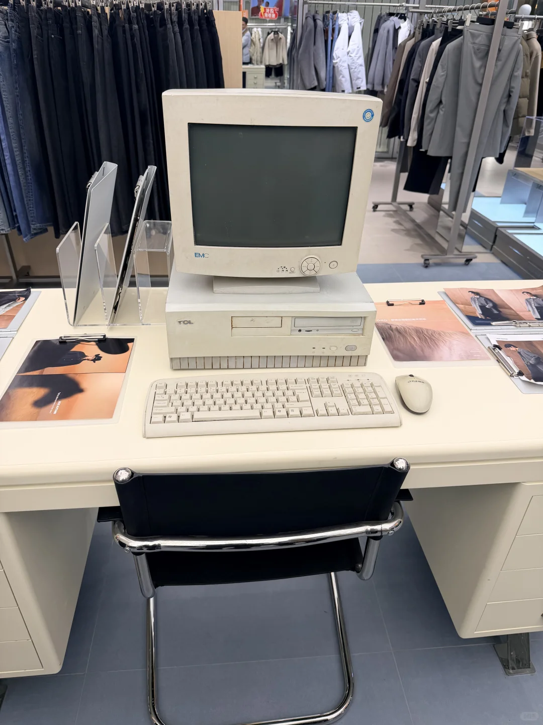 00后毕业女大钢材生卖钢第442天?