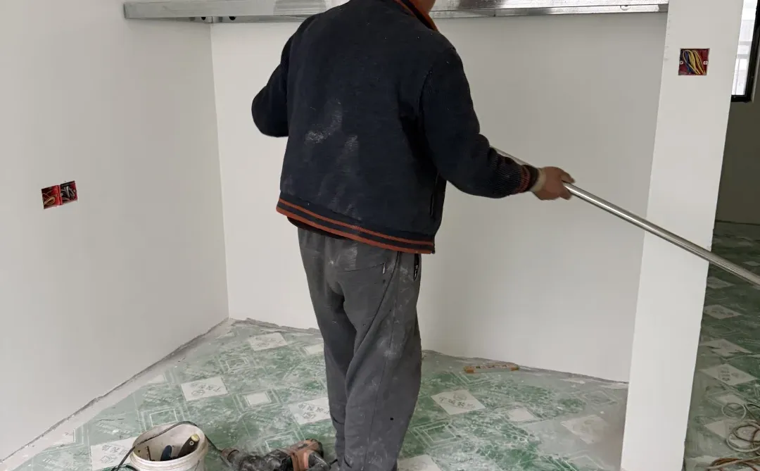 你们包这个钢材花费了多少呀 钢材衣柜