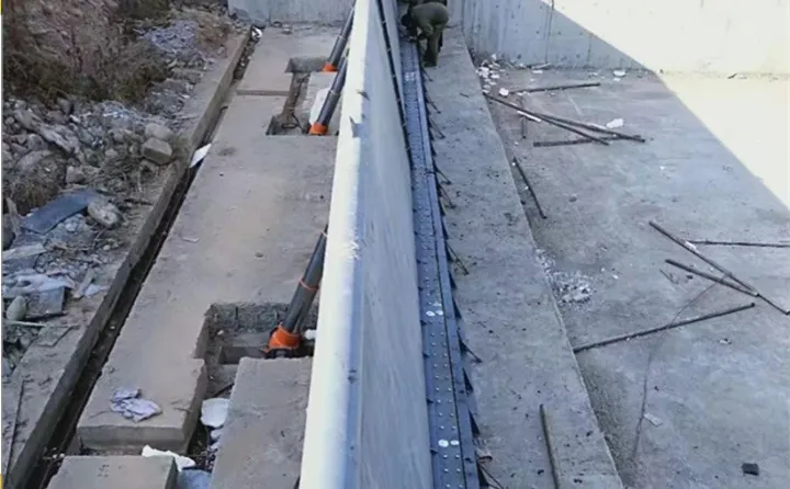 液压钢坝闸门价格