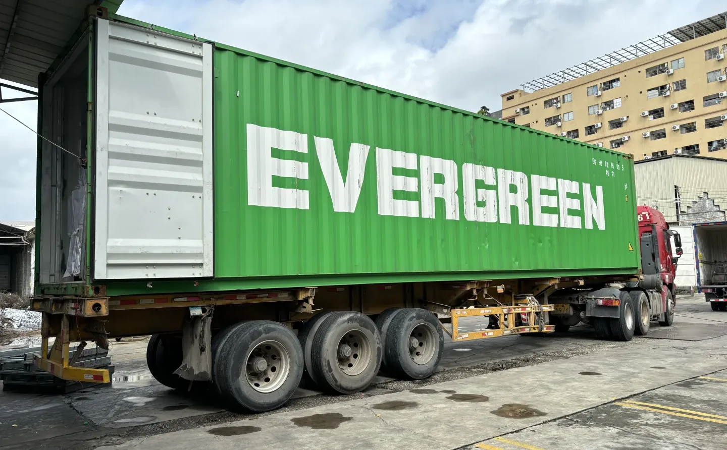 外贸人日常 | 又一批弹簧装柜出货啦?