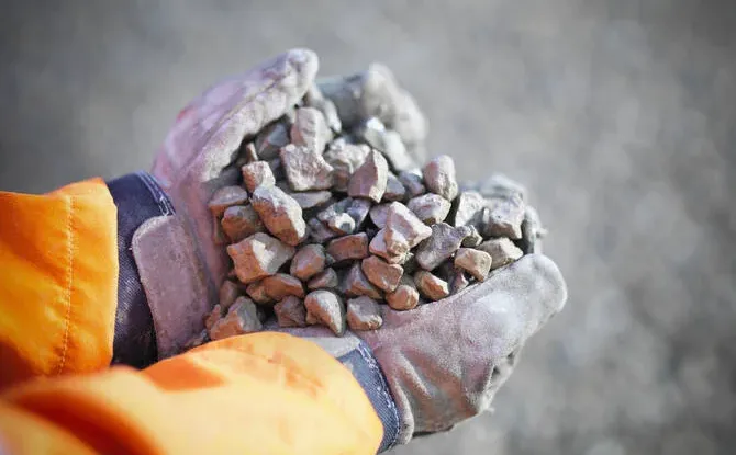 沙特邀各方1.3万平方公里矿产勘探项目投标