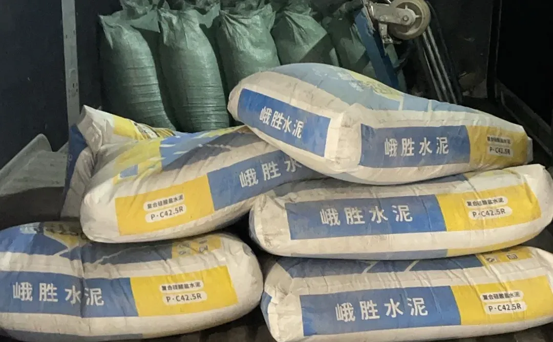 成都建材批发！河沙水泥砖一站购齐