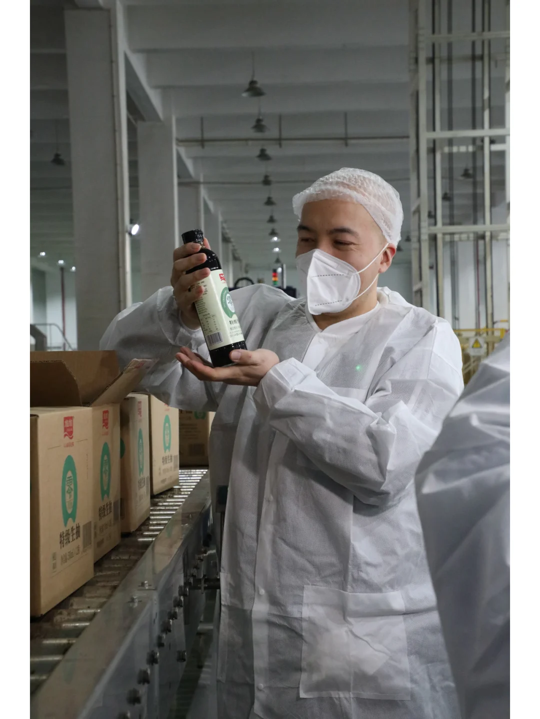 飞哥亲自视察加加零添加的生产线了