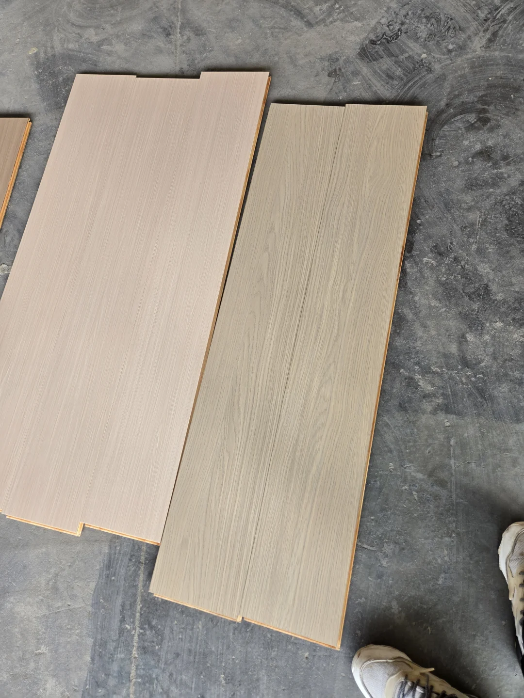 要样板，我拍给你嘛?