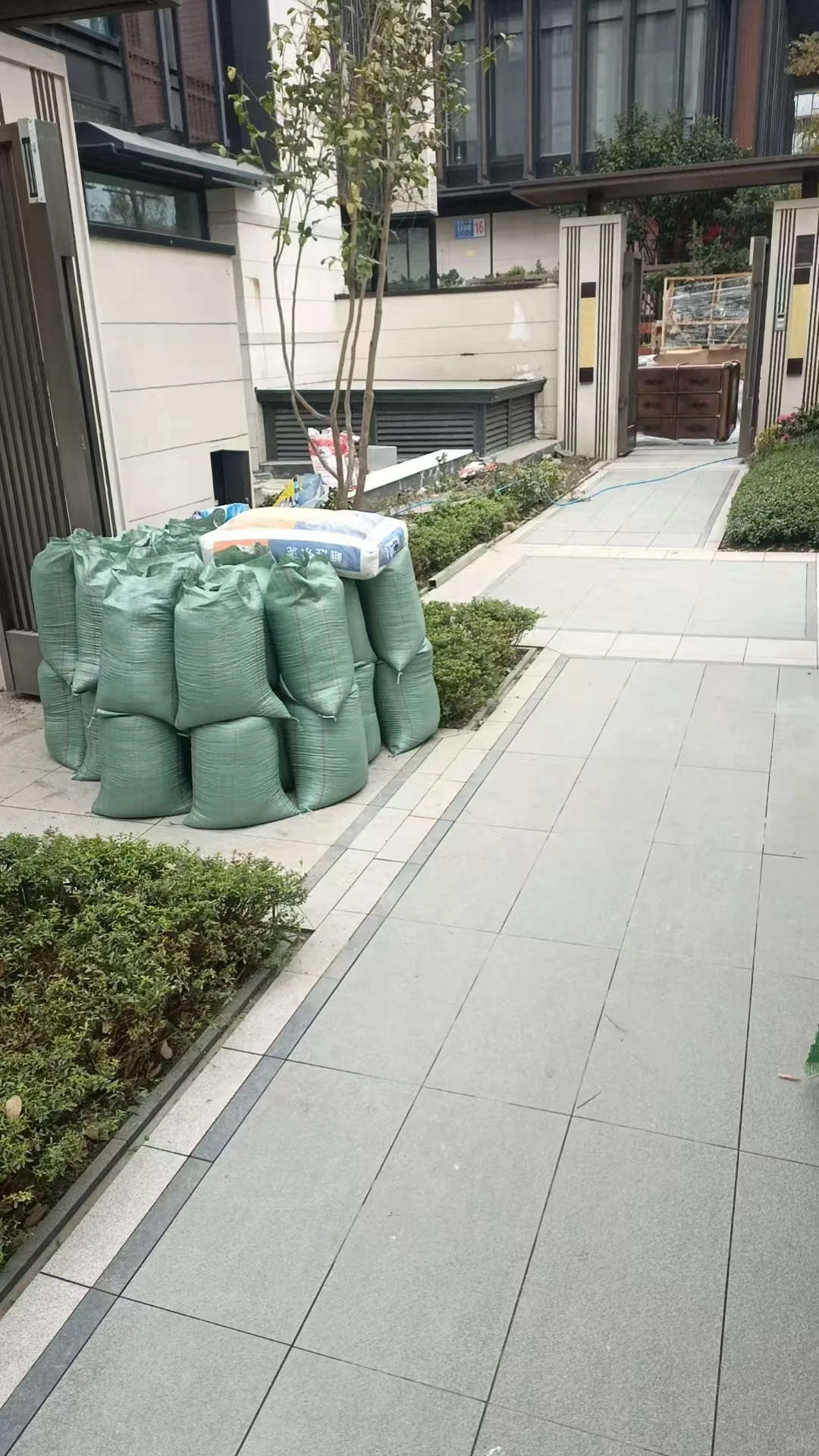 成都建材批发！河沙水泥砖一站购齐