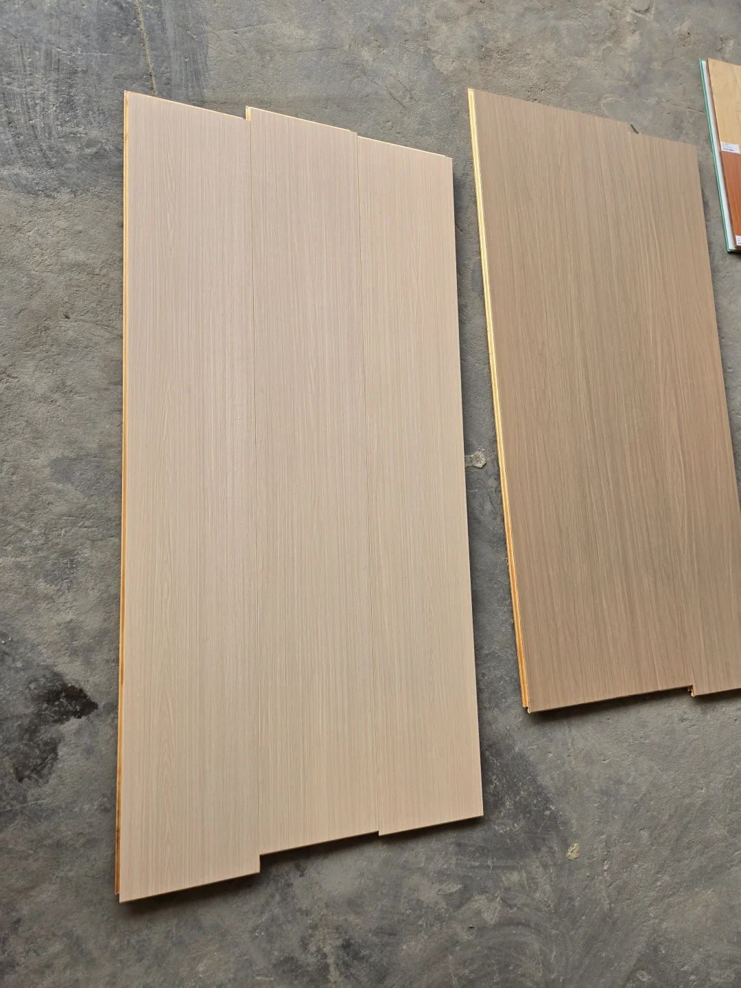 要样板，我拍给你嘛?