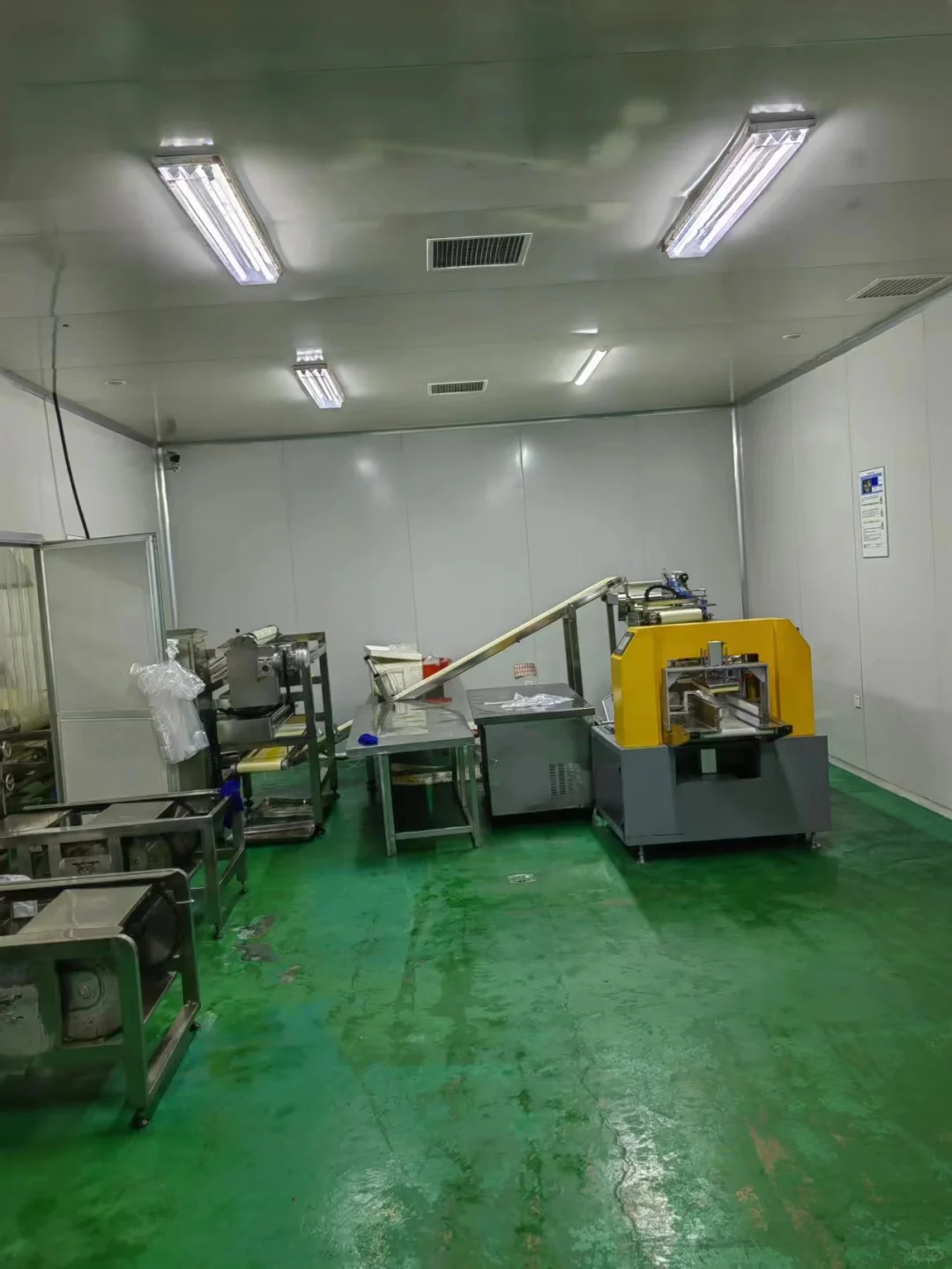 凉皮工厂实拍图