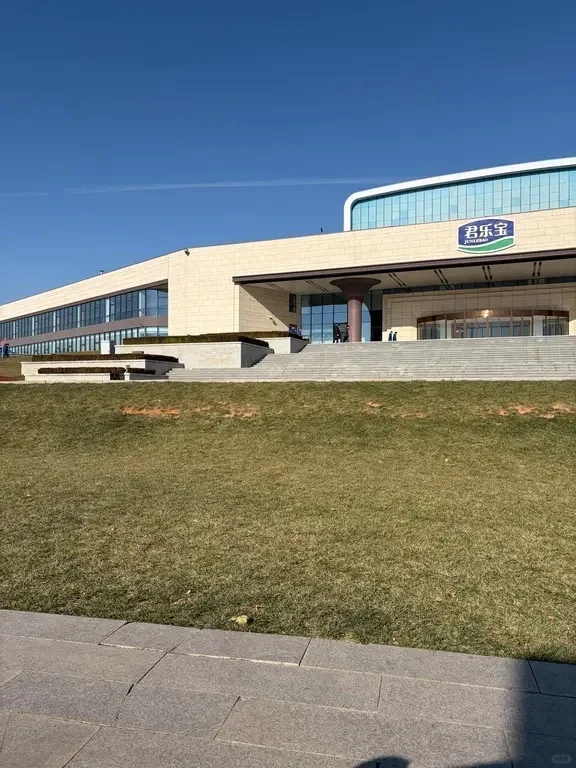 石家庄牛奶厂,能带耳机上班,寒假工。