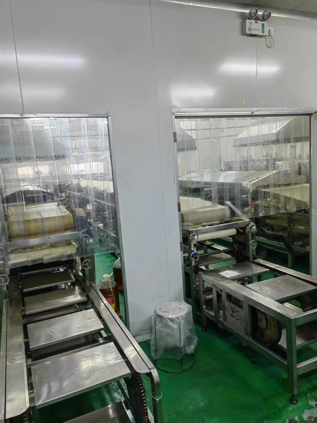 凉皮工厂实拍图