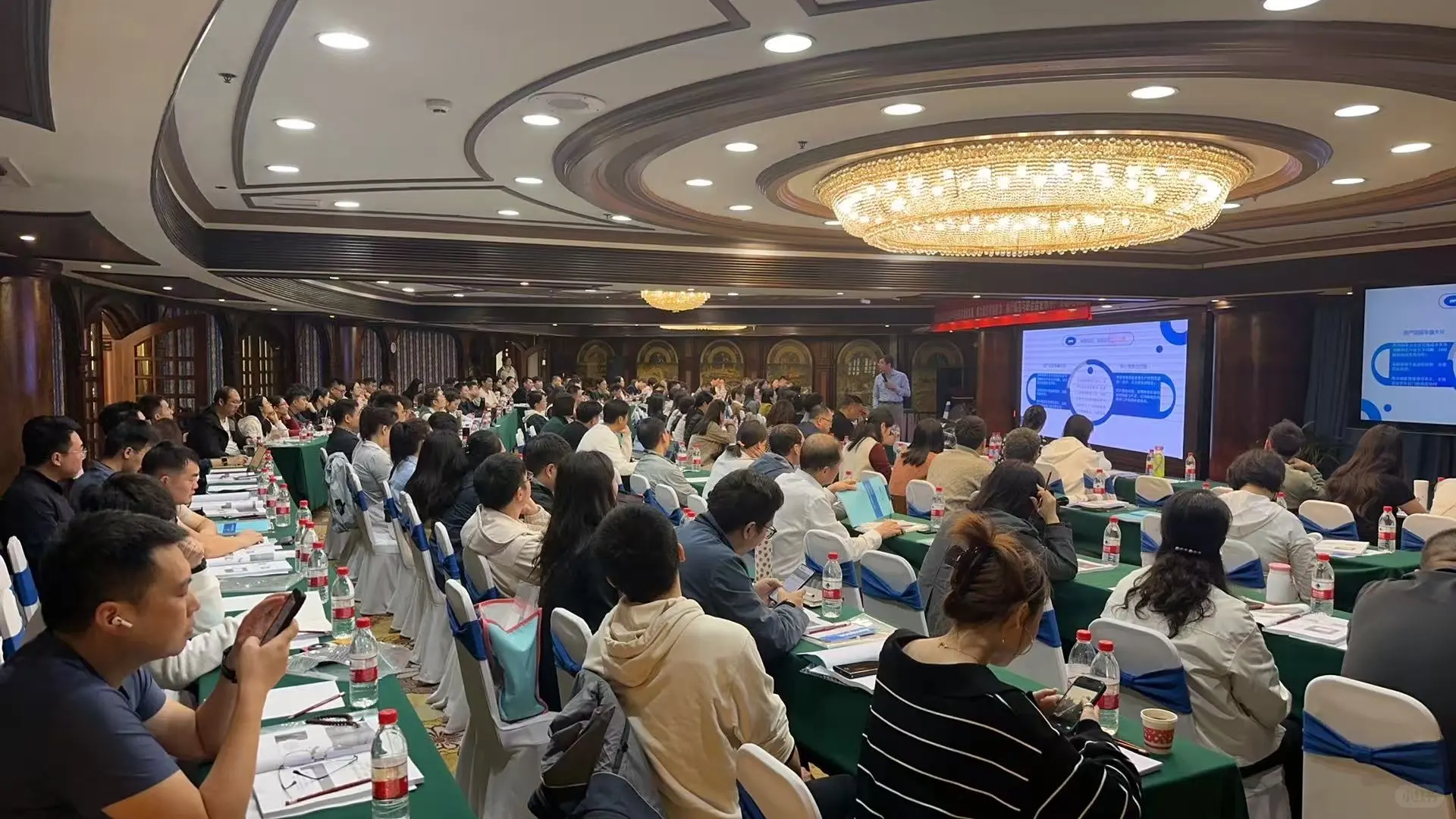 现场实况来一波