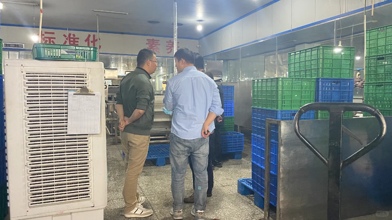 客户来四川罗城牛肉食品有限公司参观