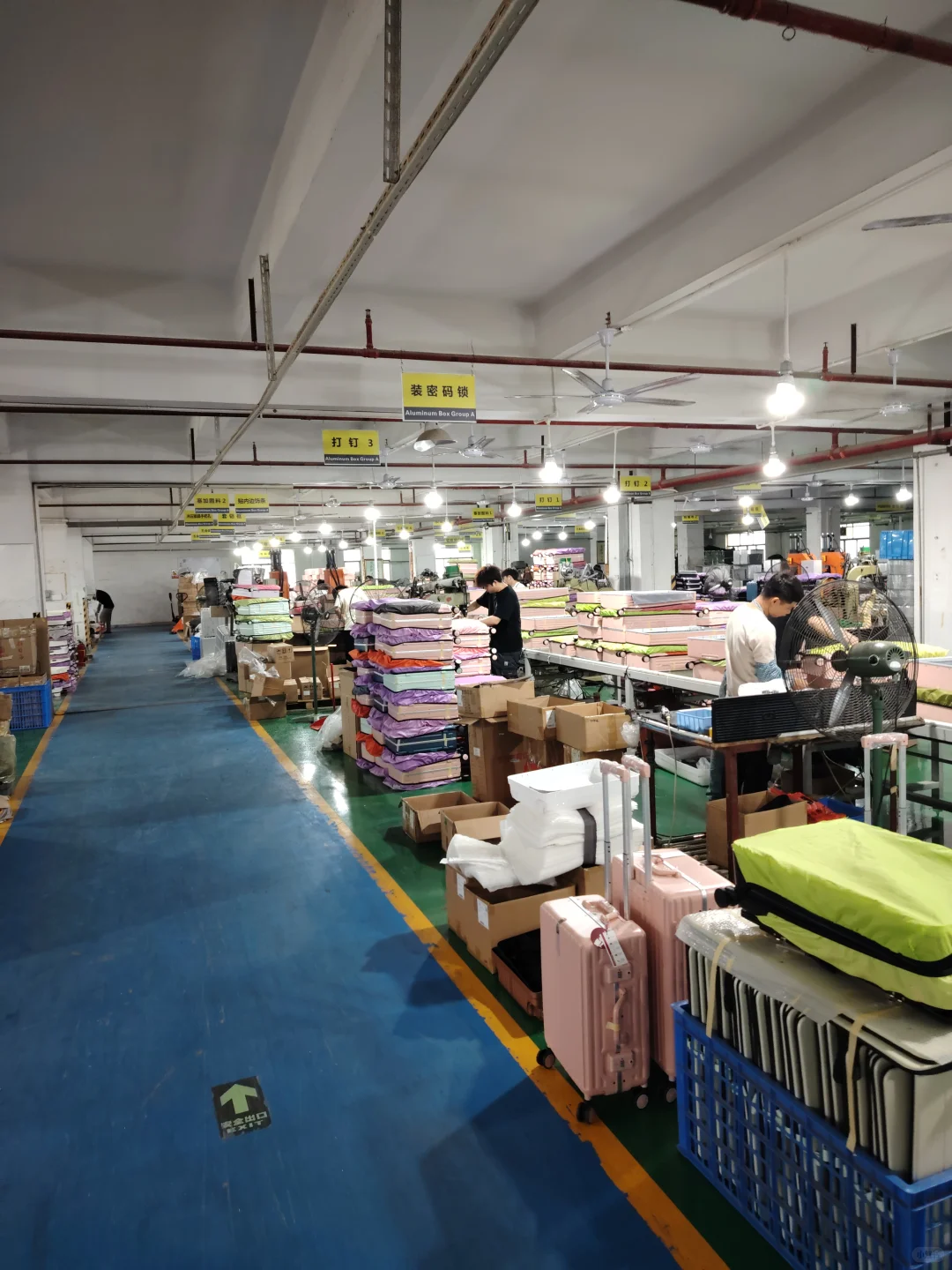 在广东15年箱包厂，品质与效率的完美结合