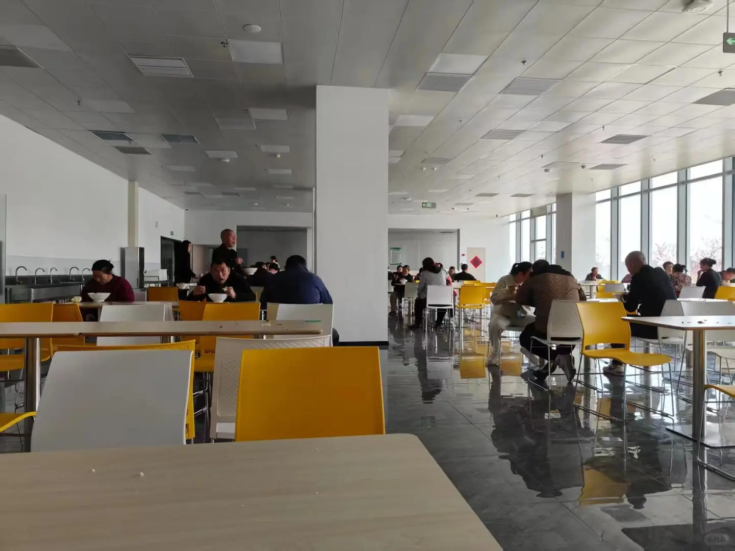 寒假45天在石家庄月6000元