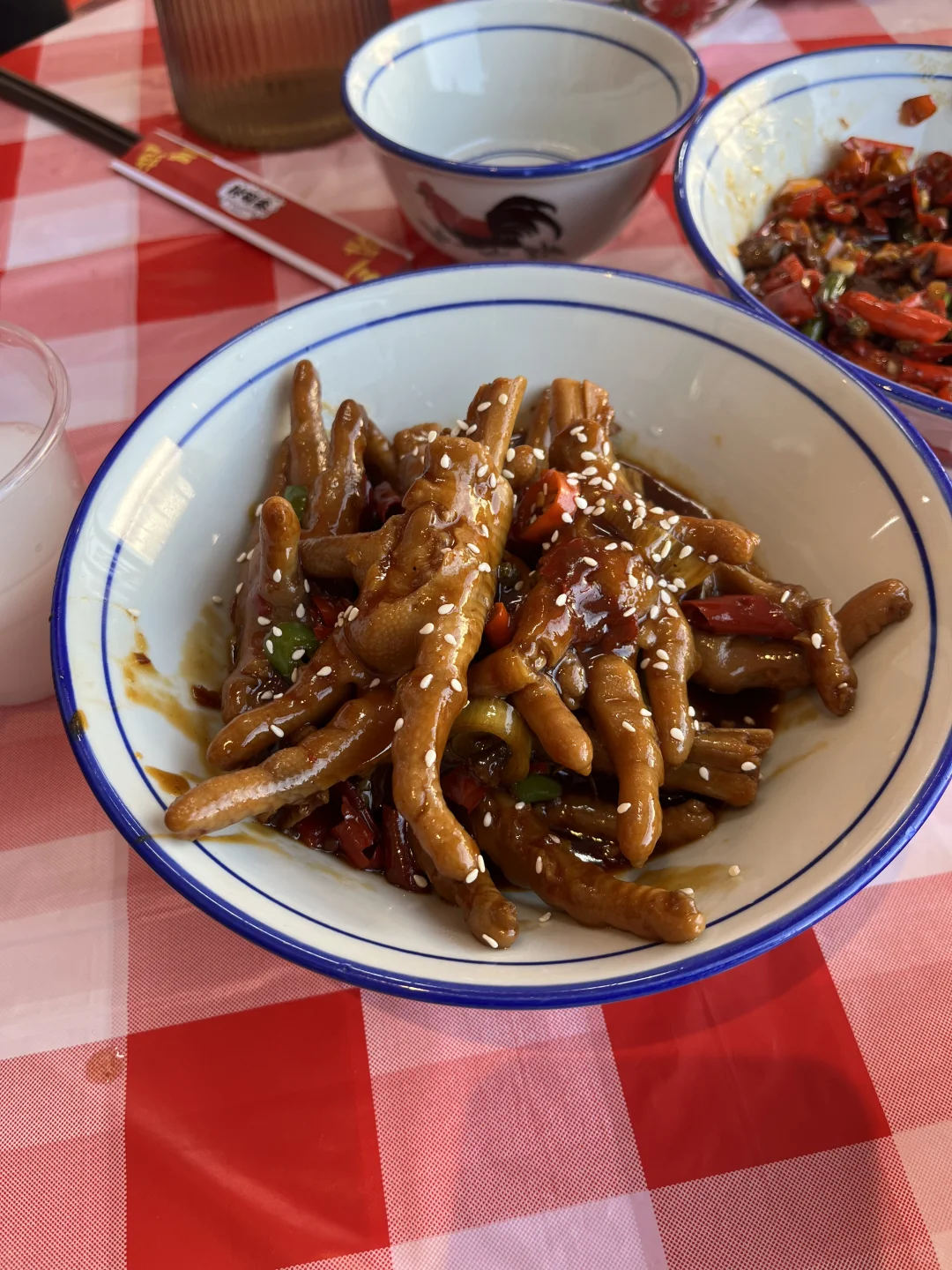 00后毕业女大钢材生卖钢第439天?