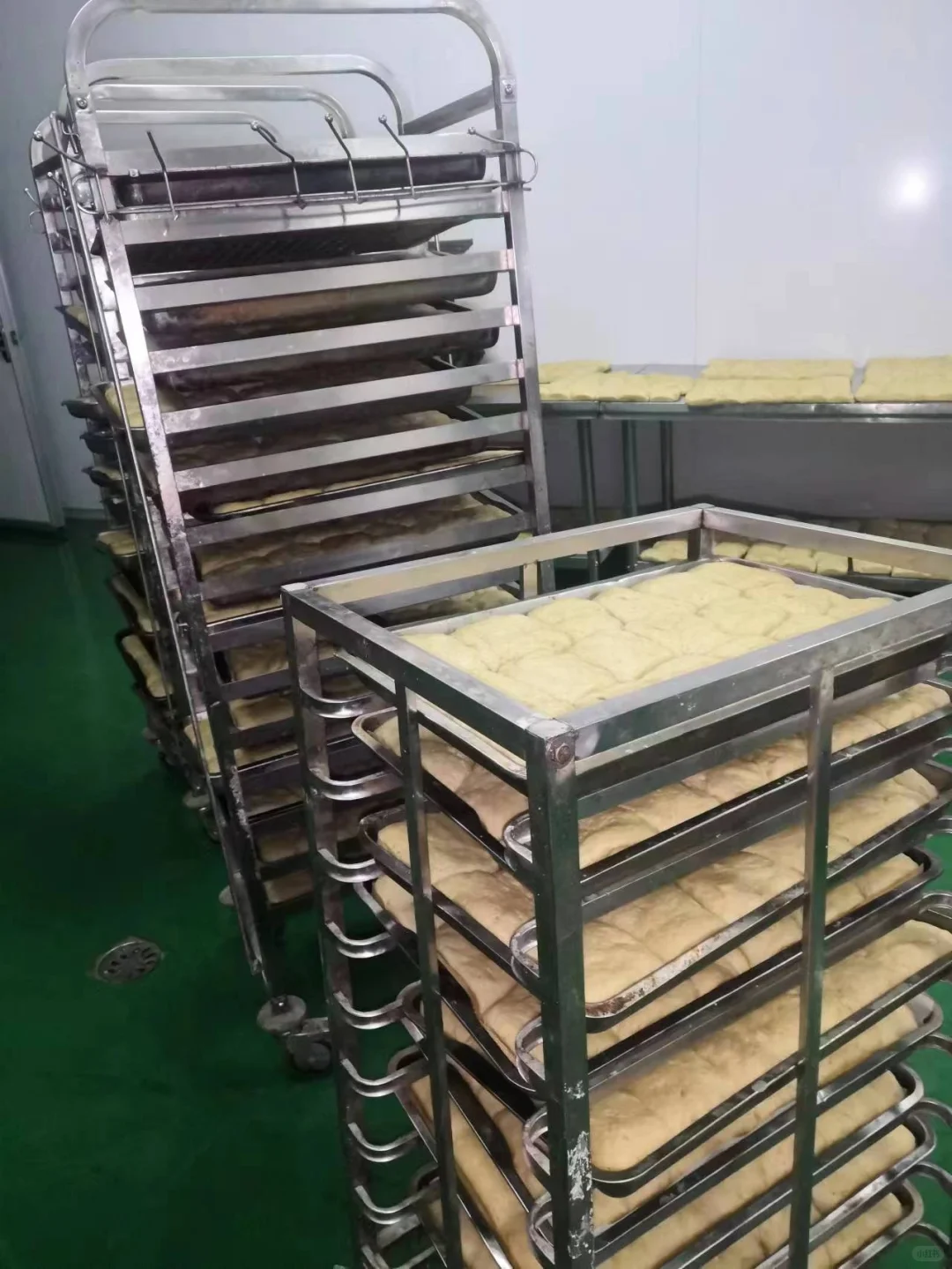 凉皮工厂实拍图