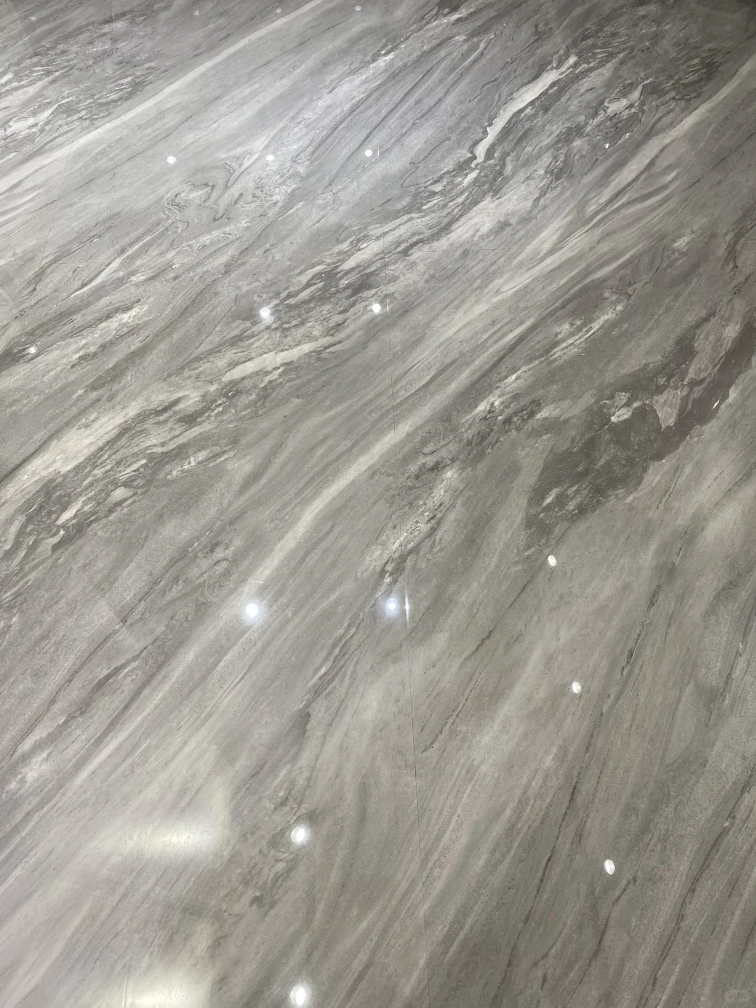 大角鹿瓷砖直卖仓大型瓷砖批发仓库