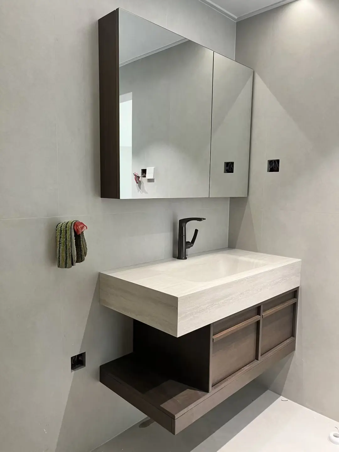 郑州浴室柜源头厂｜私人定制 批量直供 货源