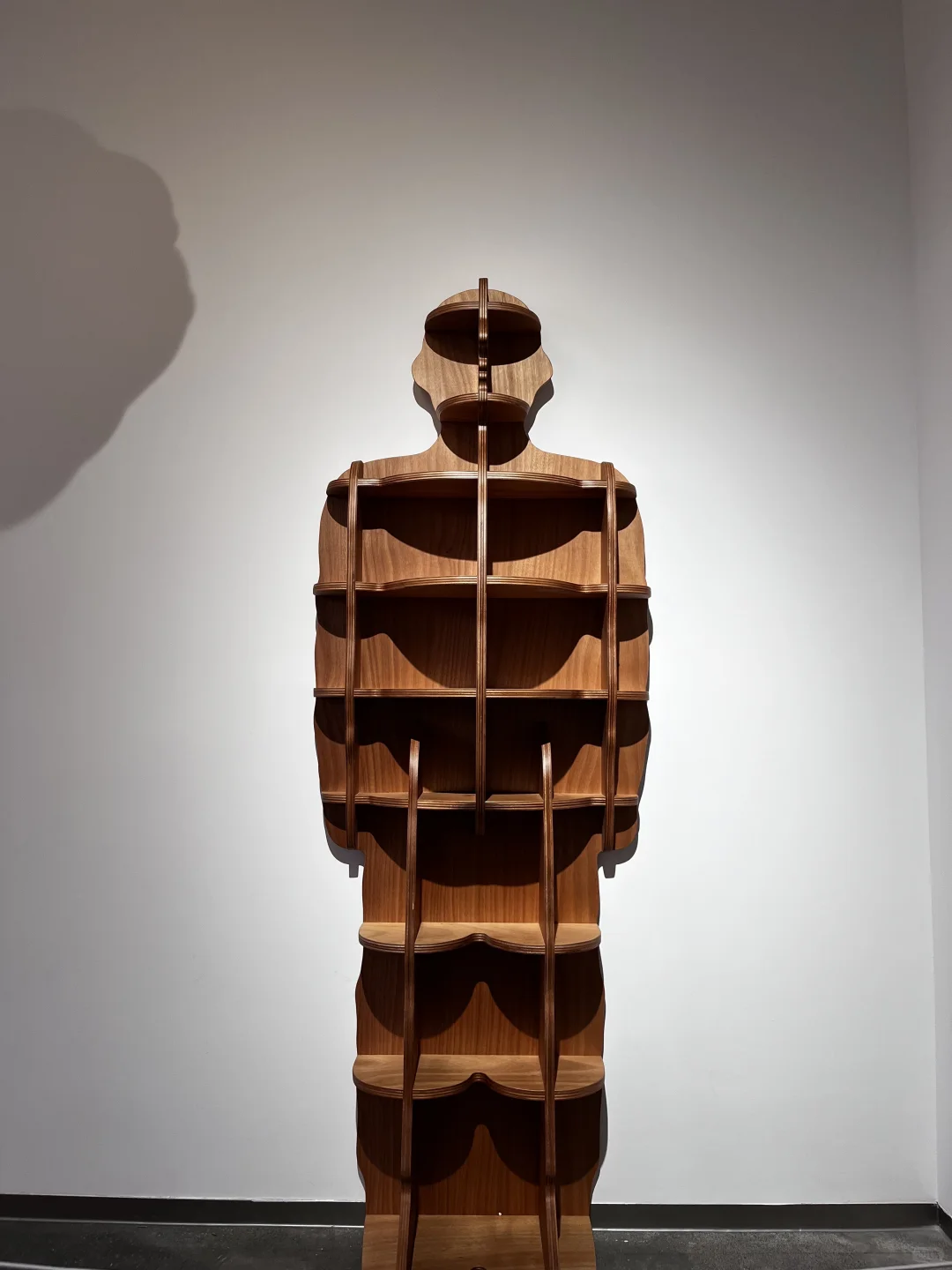 瑞士经典设计展中瑞建交75周年特展即将启幕