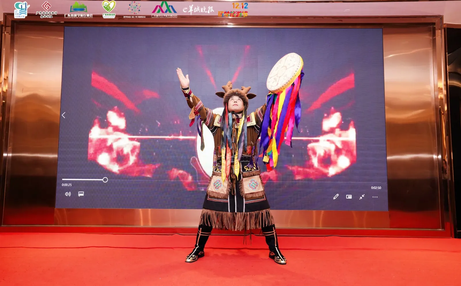 最喜欢主持会议啦～