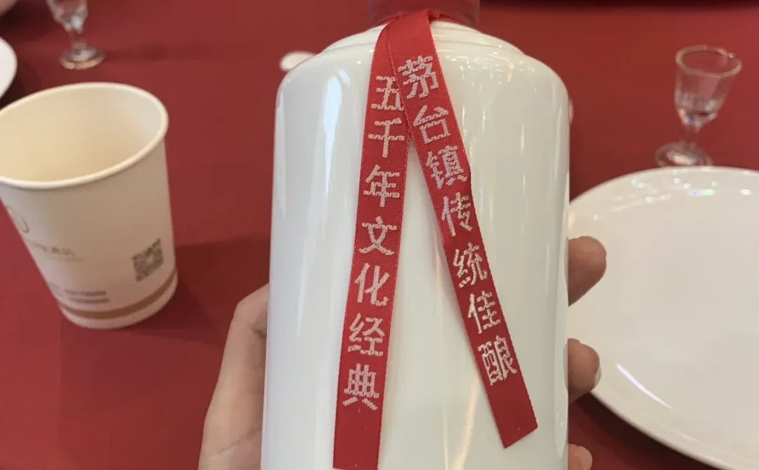 其实茅台镇本地人为啥不喝茅台?其实就三点。
