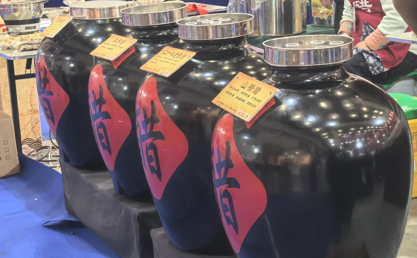 在淮安进出口商品博览会吃饱了！