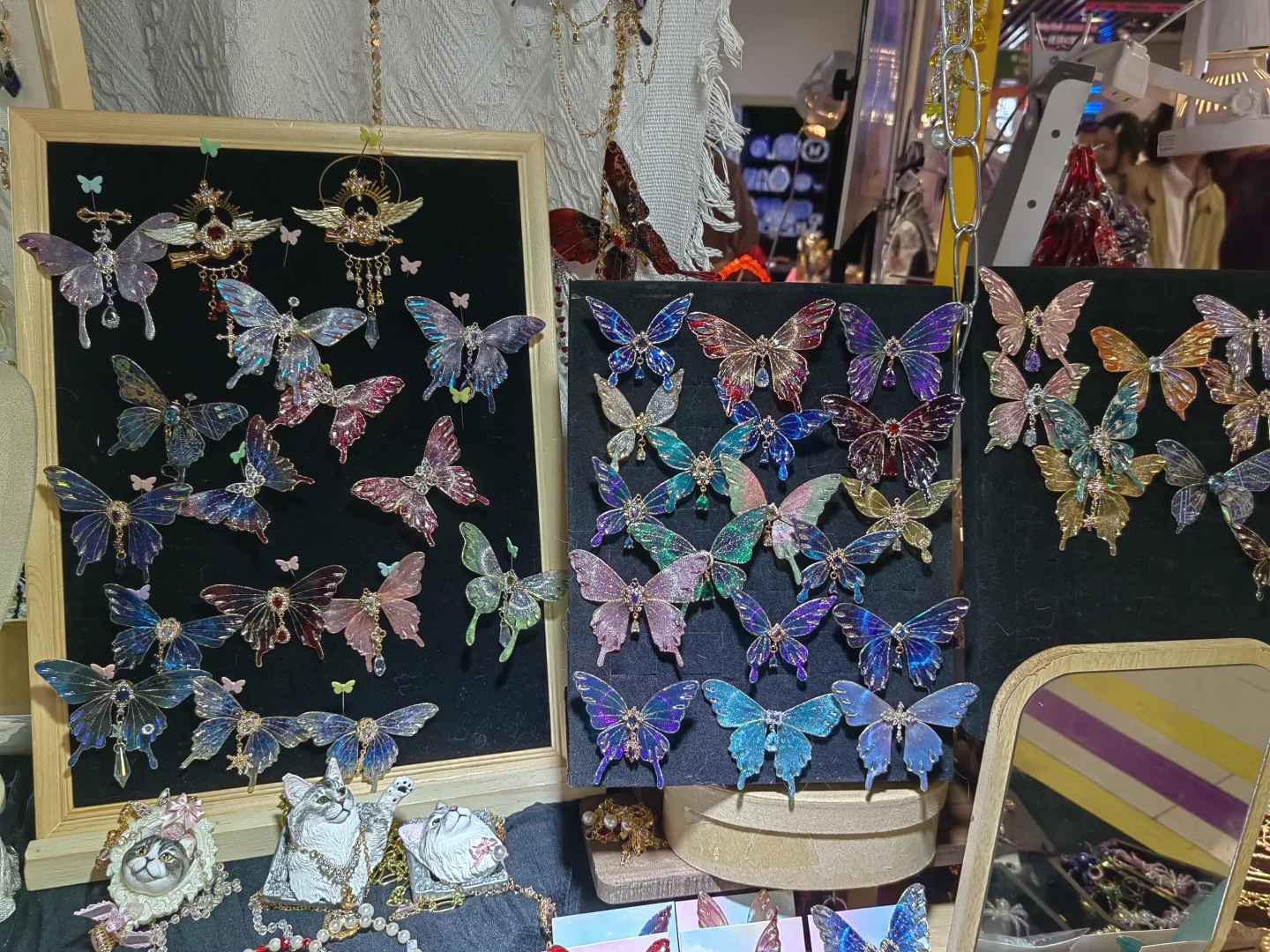 打卡美丽饰品展位