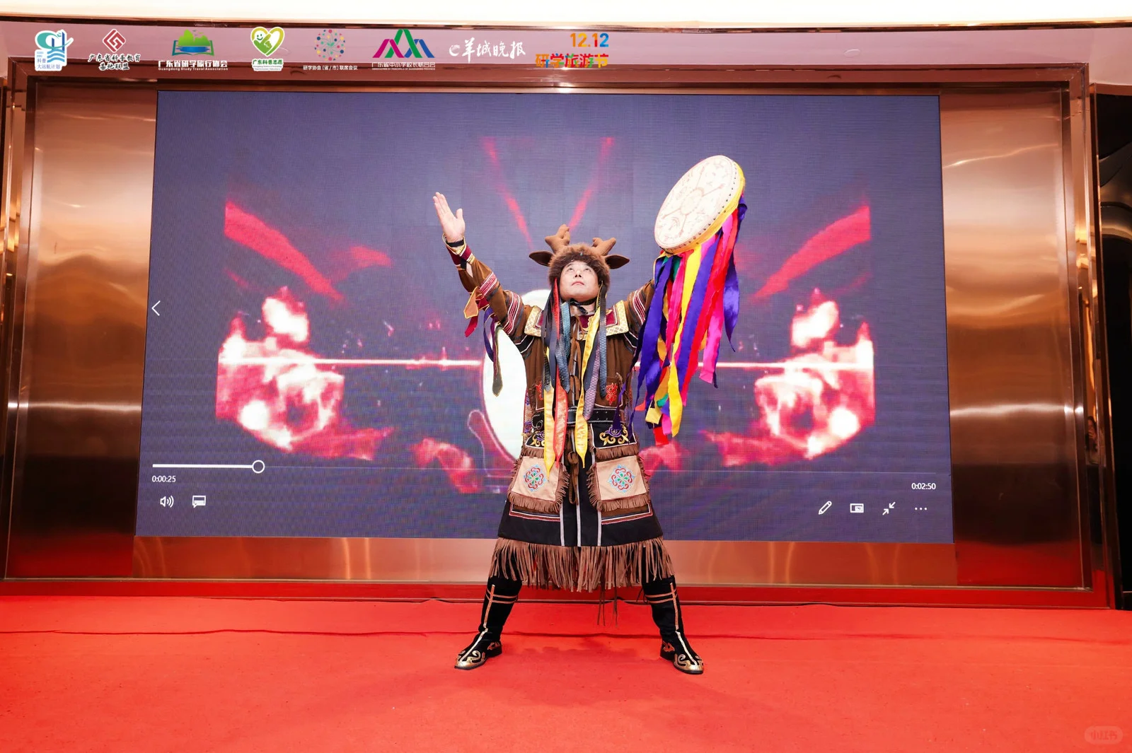 最喜欢主持会议啦～