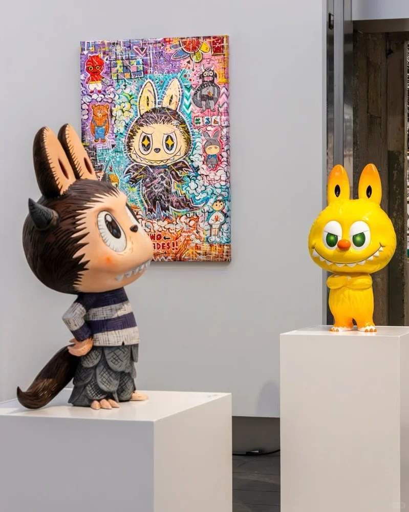 LABUBU 十周年巡展可以看到龙家升的手稿！