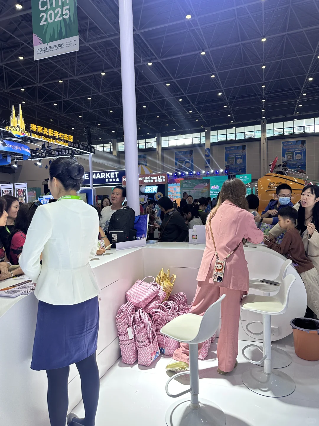 旅交会韩国馆大家都去了吗？漫画肖像绝了