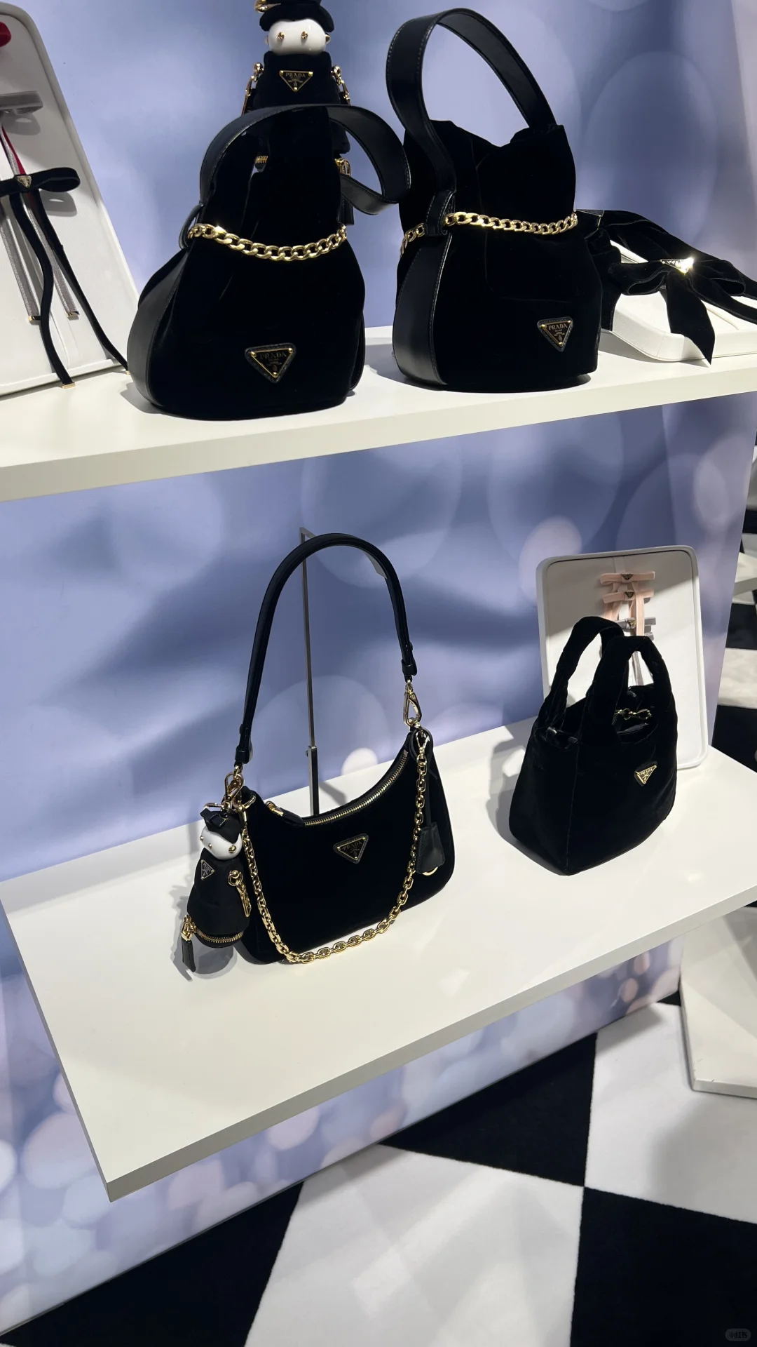 被这只Prada 可爱晕了?????