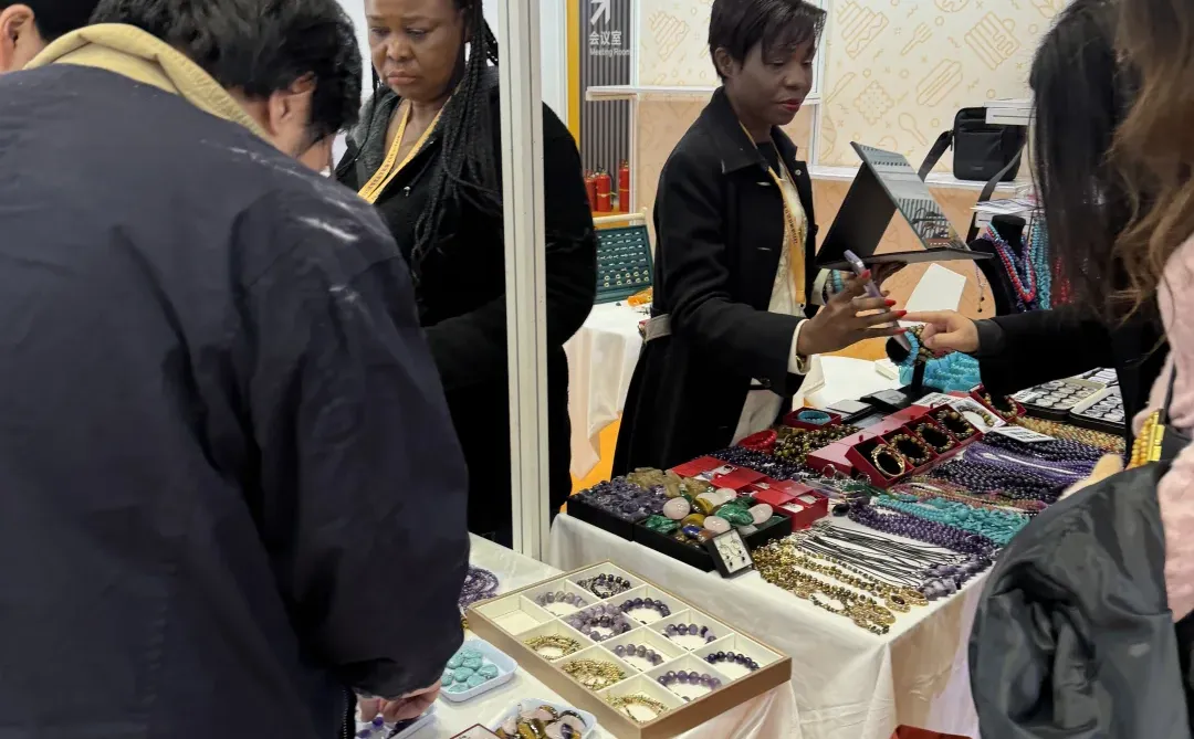 上海｜小进博会来啦！第一天的薅羊毛攻略✌️