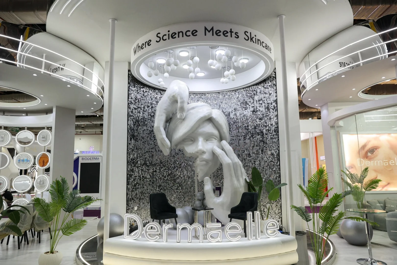 埃及梦幻展台（落地）｜展台设计搭建