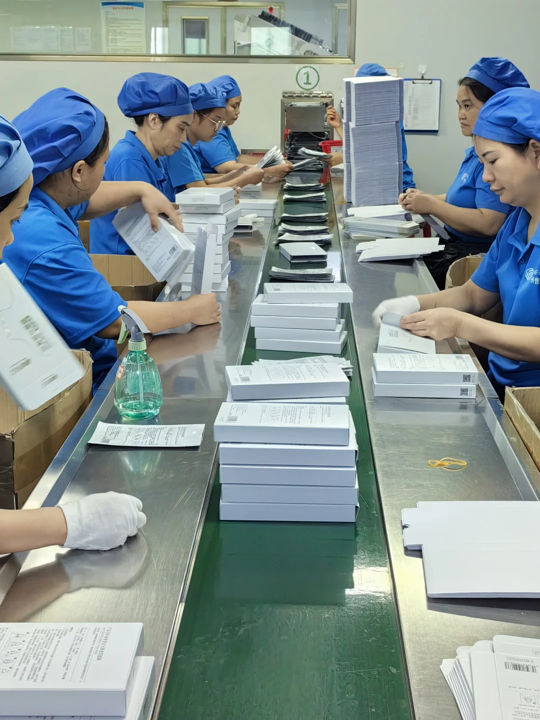 外包装车间赶货时刻