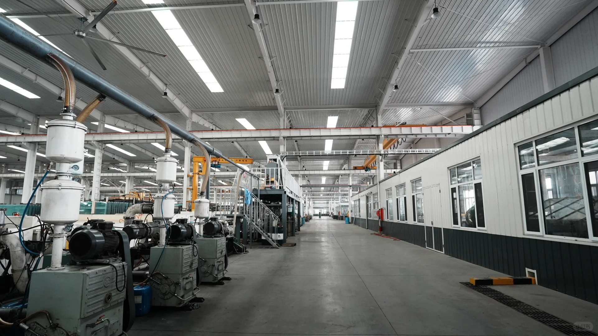 玻璃·镜子?工厂