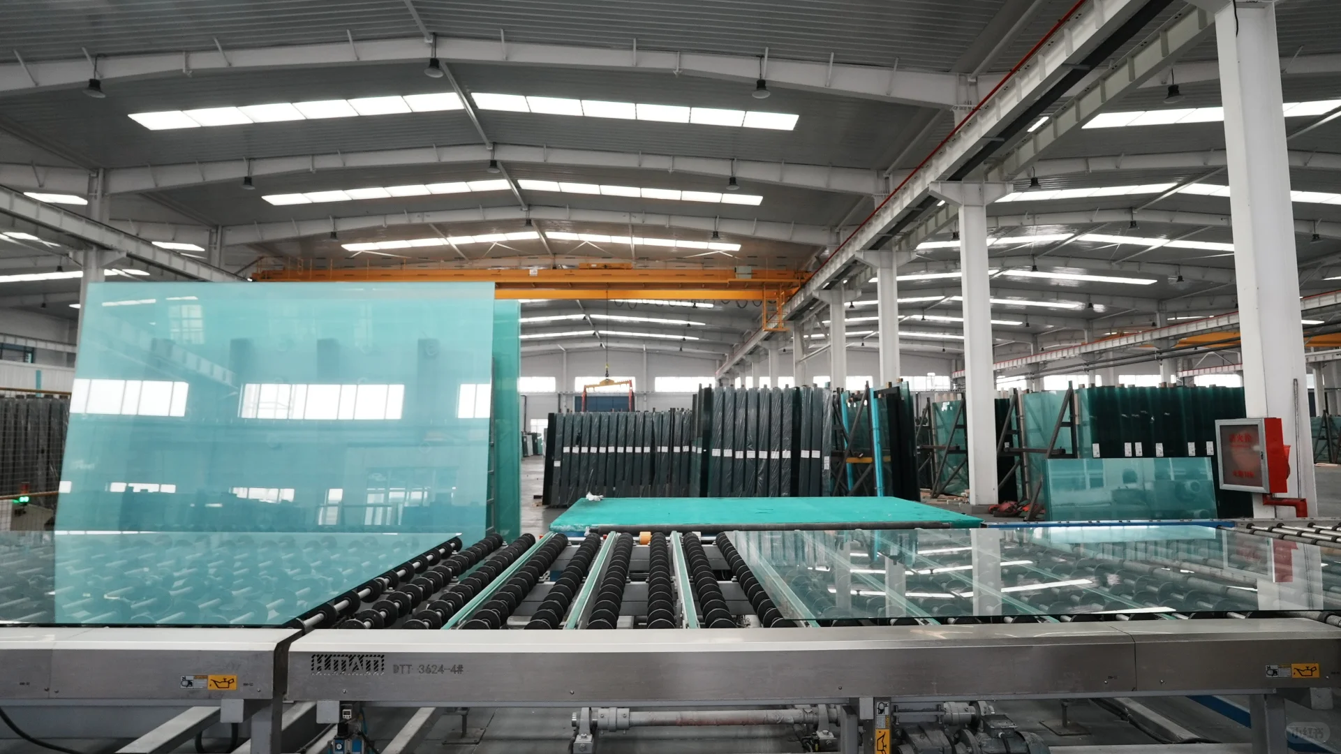 玻璃·镜子?工厂