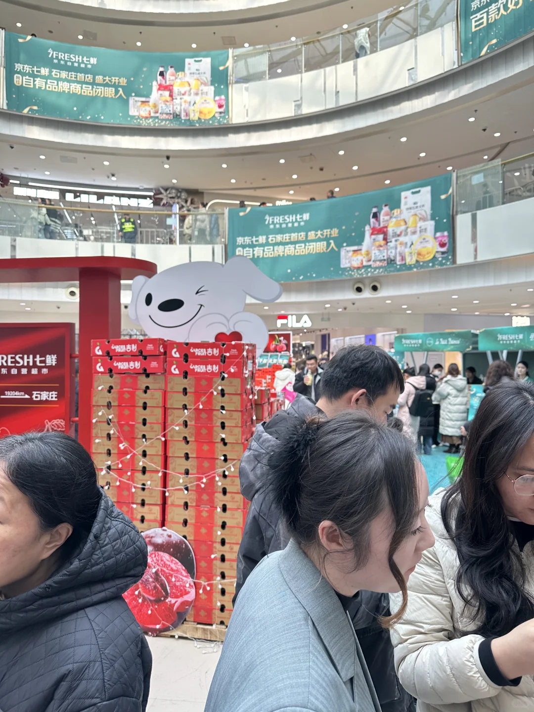 石家庄京东七鲜超市终于开业了，人很多