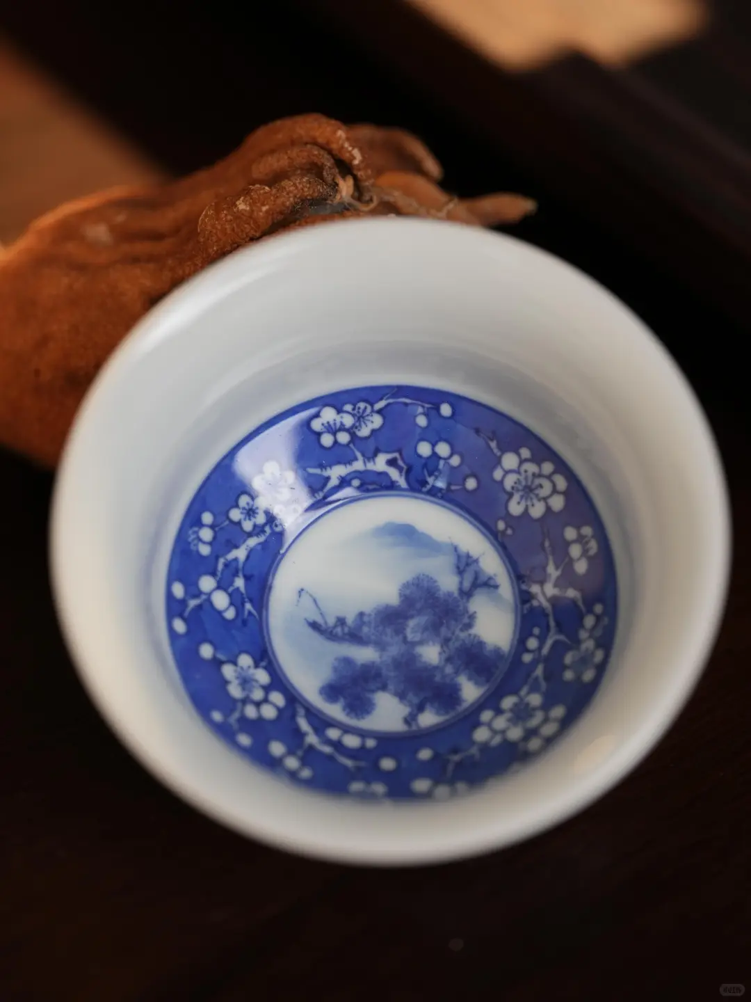 云山片玉纯手工手绘宝石蓝墨彩夜景杯