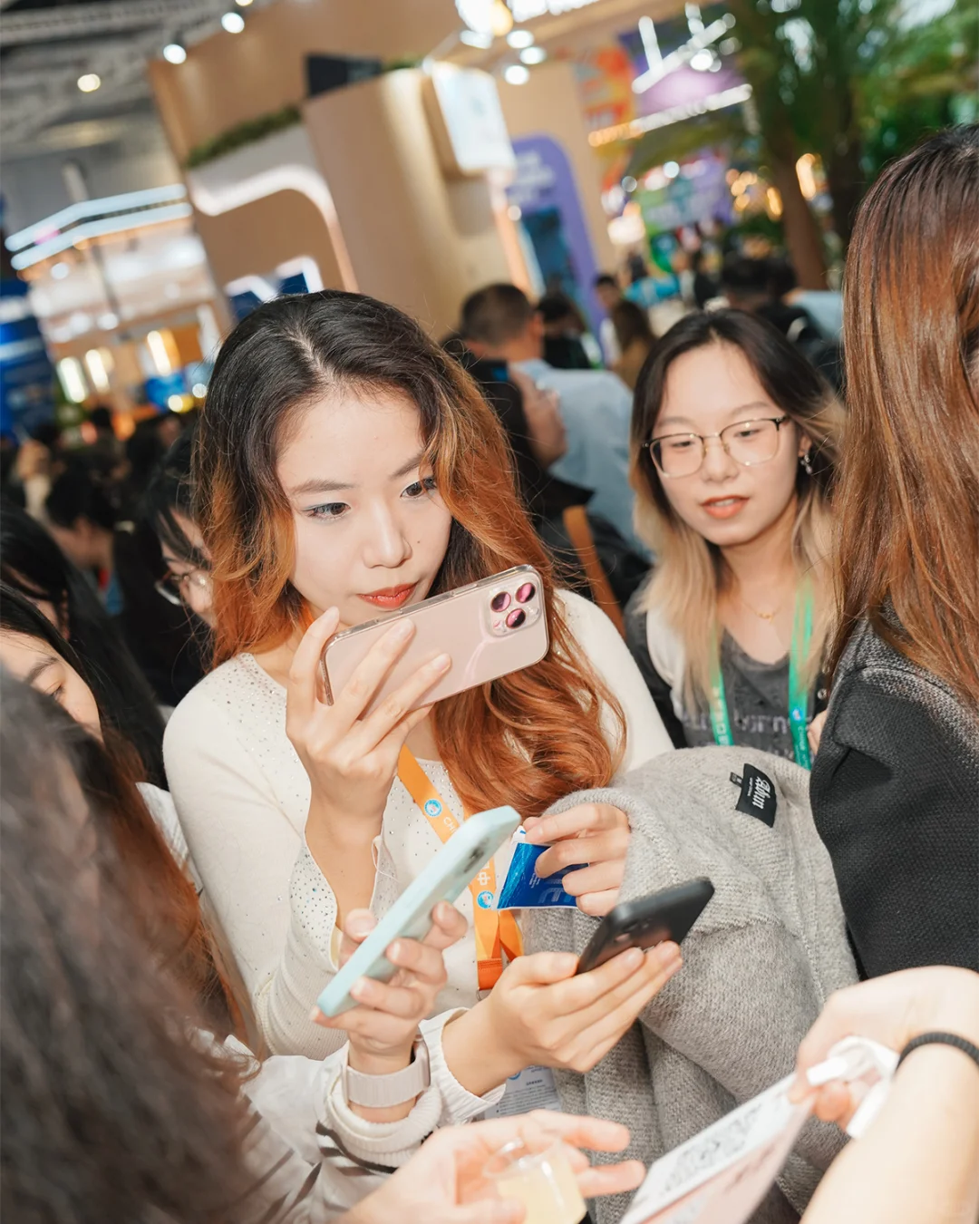 ✨2025中国进博会，卢拉展台?圆满收官✨