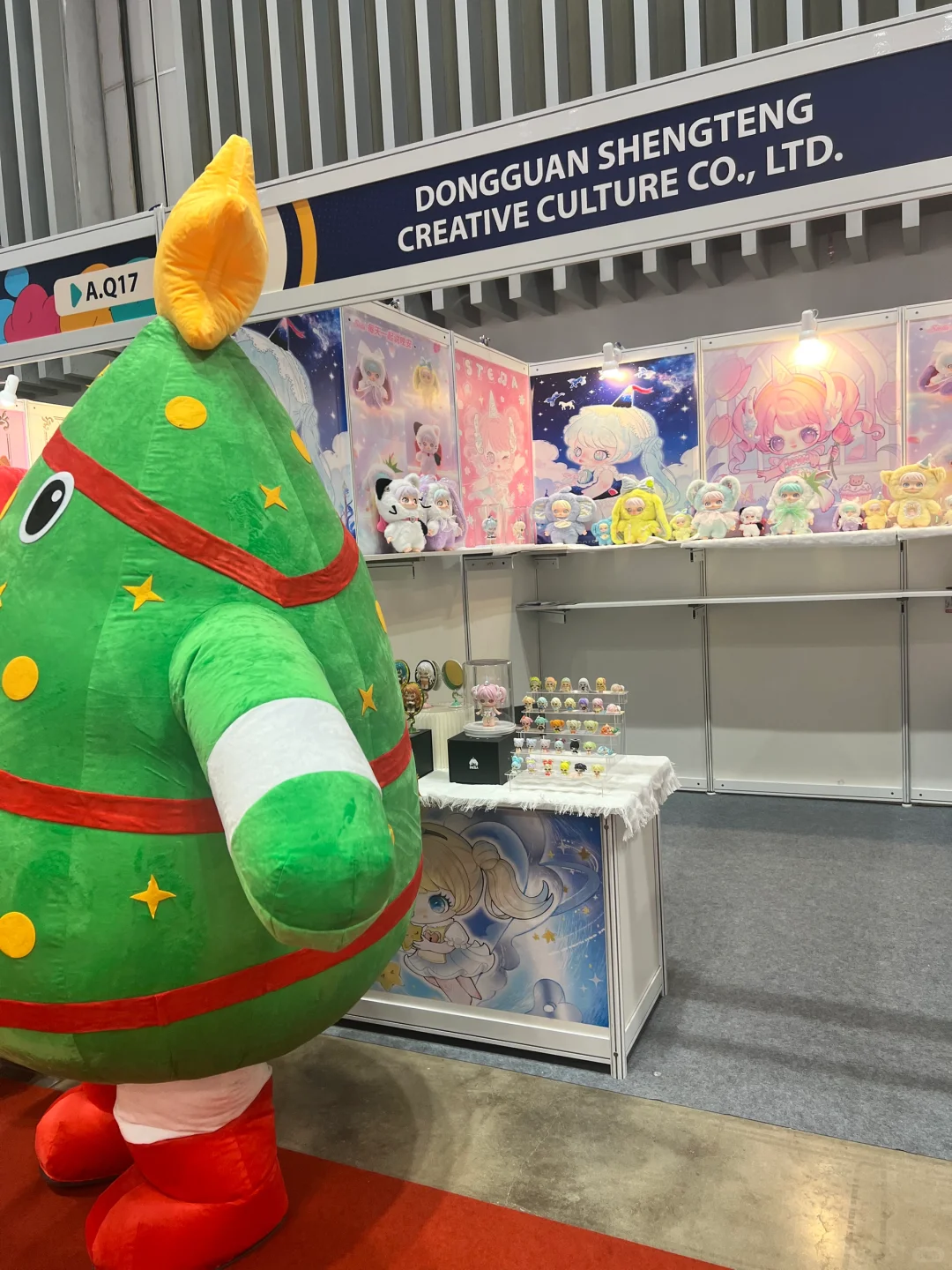 STELLA瑶星星｜越南国际玩具展首日趣味开幕